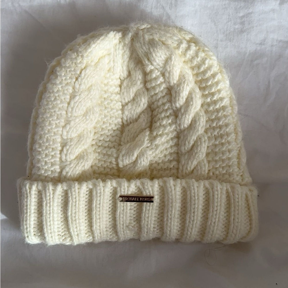 michael kors white knitted hat